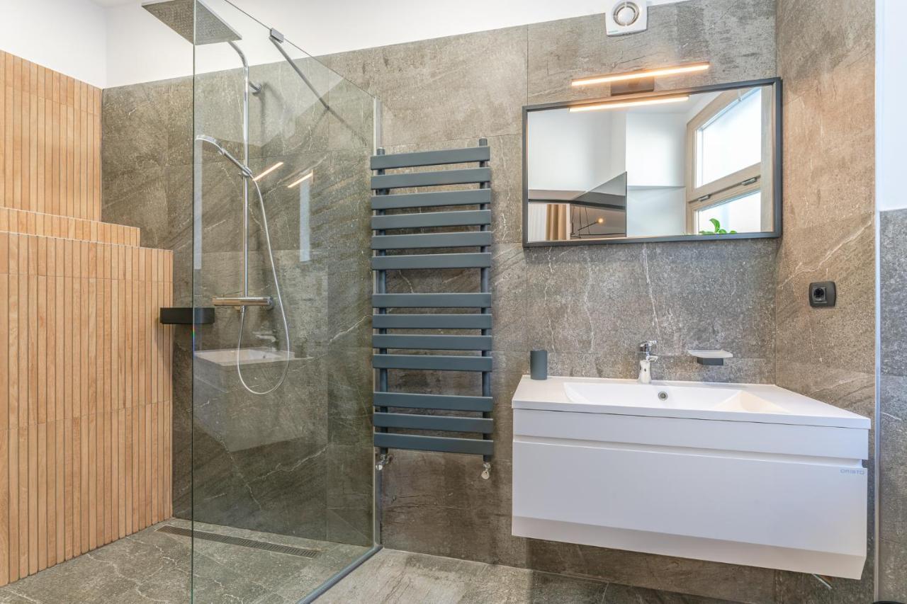 Premium Suites Postavarului บราชอฟ ภายนอก รูปภาพ